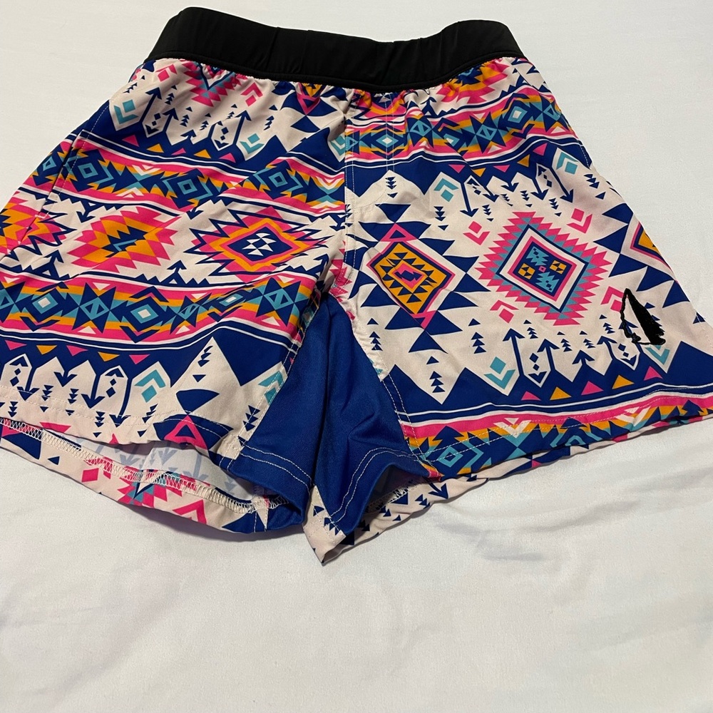 TACHUNTFISH shorts